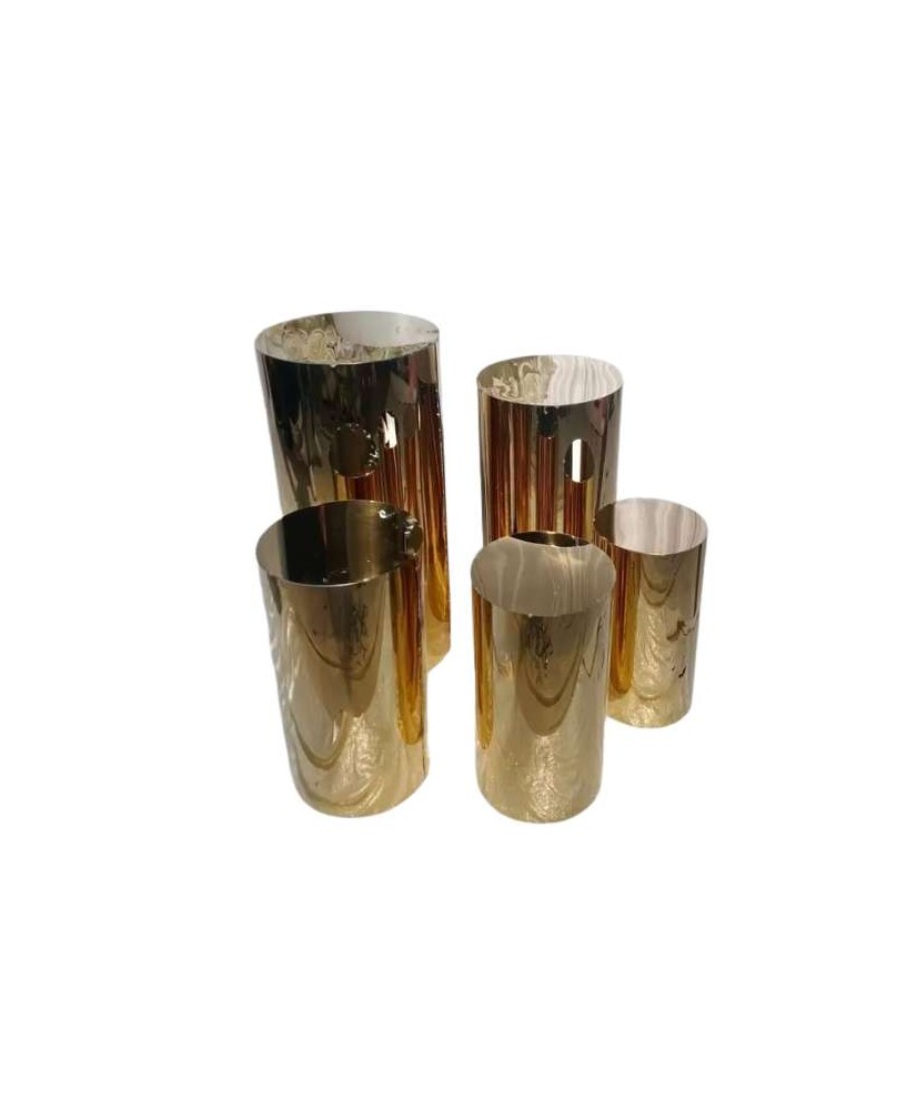 Set aus 5 goldenen zylindrischen Säulen